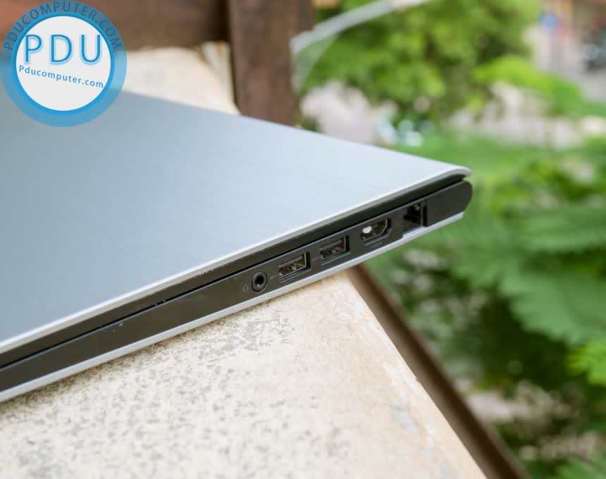 Dell Inspiron 5547 | i5 4210U | RAM 4 GB |SSD 120GB | 15.6” HD | Card On