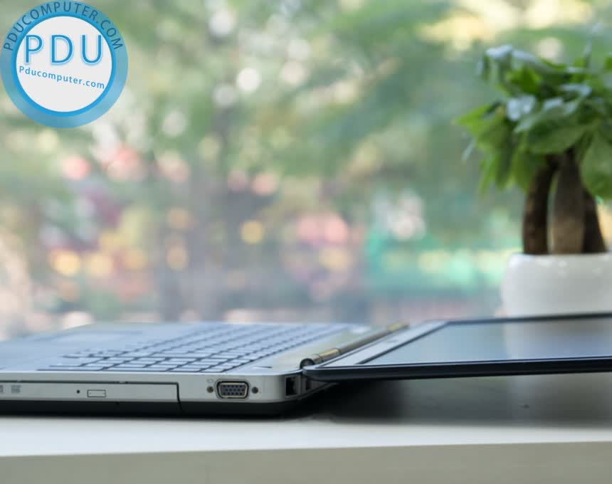 Dell Latitude E5530 i5 3210M | RAM 4 GB | HDD 250G | 15.6” HD | Card on