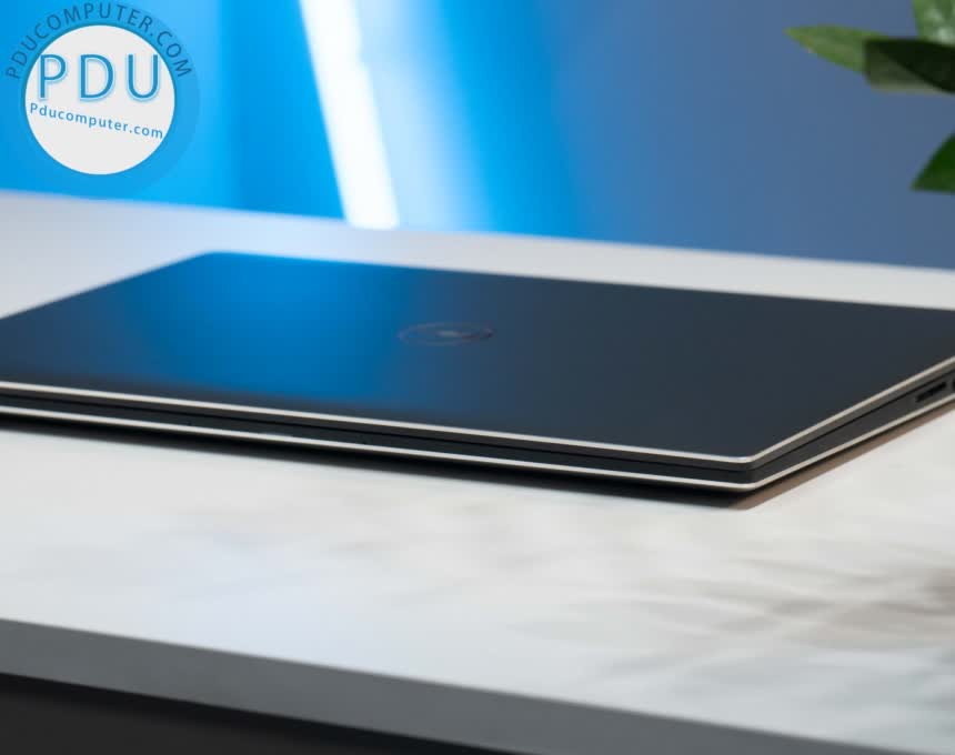 Dell Precision 5540 Core i7 9750H / RAM 16GB / SSD 512GB / NVIDIA Quadro T1000 / FHD