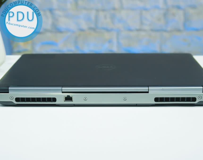 Dell Precision 7520 Core i7- 6820HQ| RAM 16GB| SSD 512GB| Quadro M1200M| 15.6″ FHD