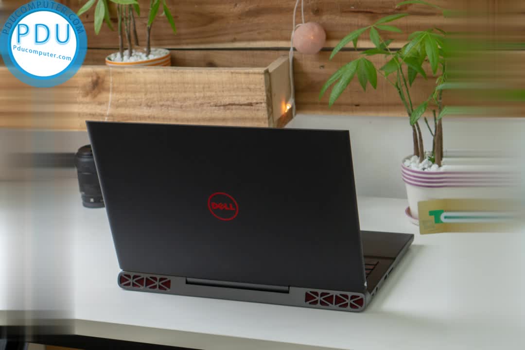 Laptop Cũ Dell Inspiron N7567 Core i7-7700HQ, RAM 8GB,HDD 500gb + SSD 128GB, VGA 4GB NVIDIA GeForce GTX 1050, 15.6 inch full HD 1920×1080)