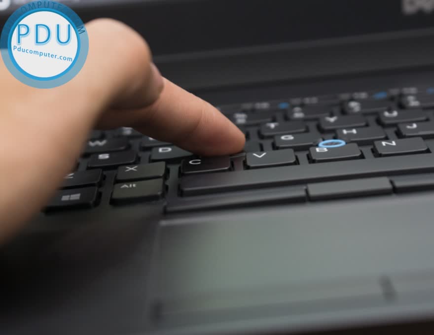 Laptop cũ Dell Precision 3510 i7-6820HQ | 8GB | SSD 256GB| AMD FirePro W5130M (2GB) | 15.6″ Full HD