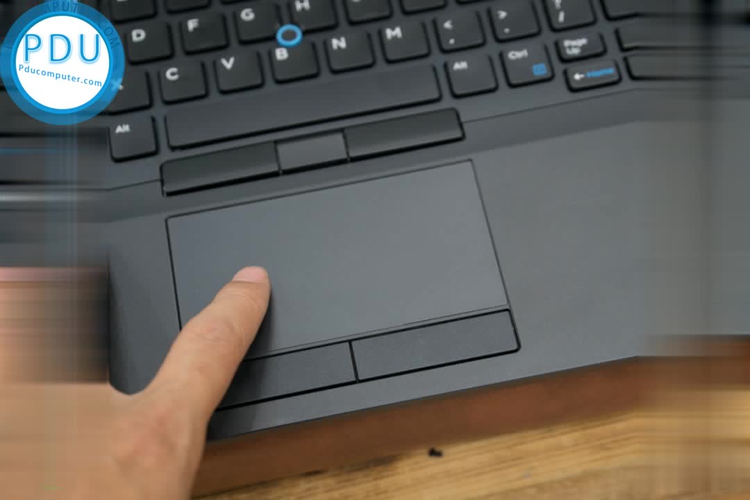 Laptop cũ Dell Precision 3510 i7-6820HQ | 8GB | SSD 256GB| AMD FirePro W5130M (2GB) | 15.6″ Full HD