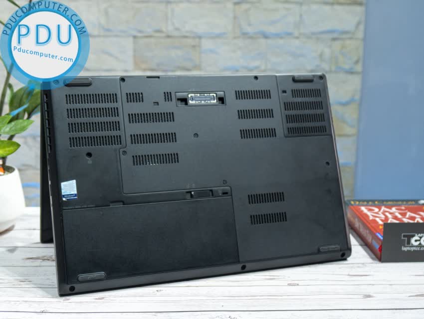 Laptop Cũ Lenovo ThinkPad P50 i7-6820HQ| RAM 8GB| SSD 256GB| Quadro M1000M FHD| 15.6 FHD