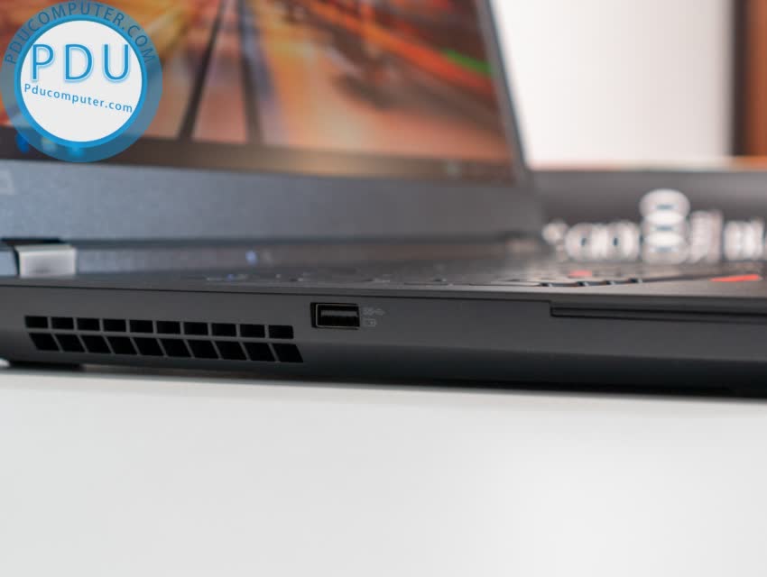 Laptop Cũ Lenovo Thinkpad P72 i7*8850H| 16 GB RAM| 512 GB SSD| 17.3″ FHD| NVIDIA Quadro P3200 6G