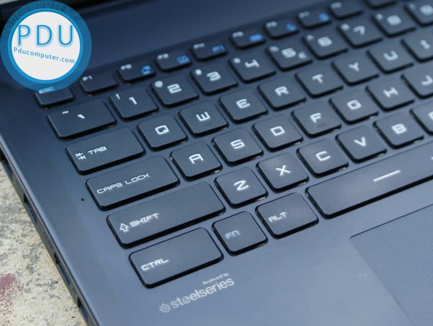 Laptop Cũ MSI GL62M 7RDX Core i7-7700HQ, RAM 8GB, HDD 1TB, NVIDIA GeForce GTX 1050, 15.6 inch Full HD