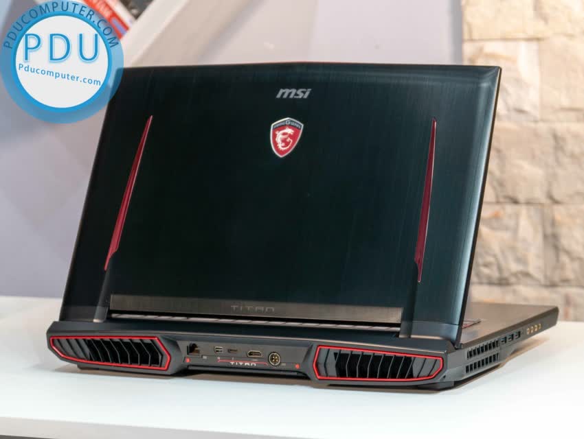 Laptop cũ MSI GT73VR 6RF Titan Pro i7 6820HK/ 64GB/ GTX 1080 8GB GDDR5X/ HDD 1TB + 2x SSD 512GB/ 17.3″ 4k (3840 x 2160) LikeNew + box
