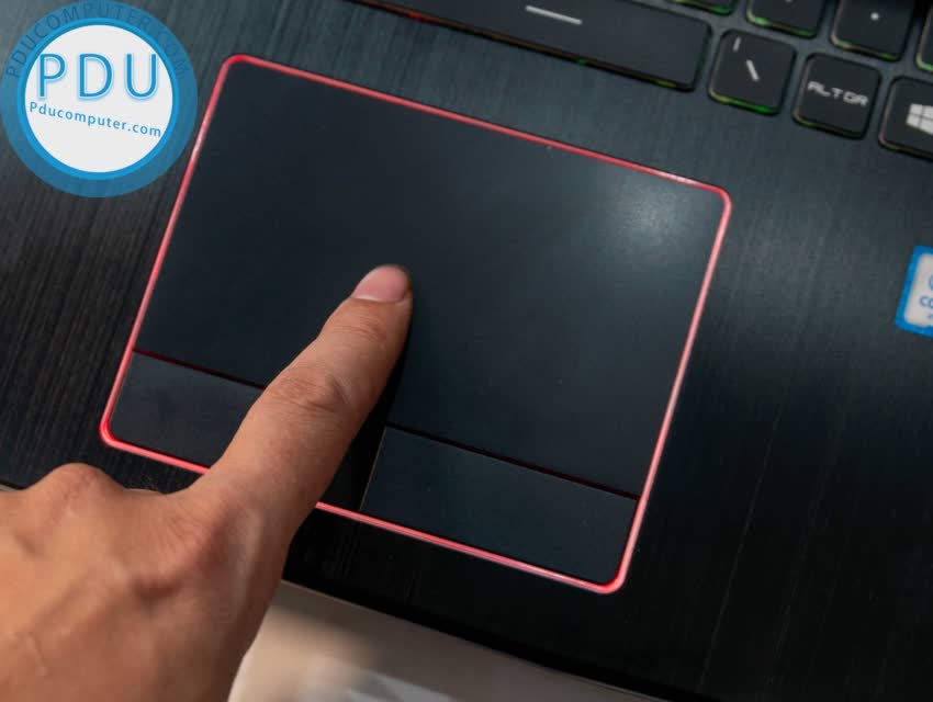 Laptop cũ MSI GT73VR 6RF Titan Pro i7 6820HK/ 64GB/ GTX 1080 8GB GDDR5X/ HDD 1TB + 2x SSD 512GB/ 17.3″ 4k (3840 x 2160) LikeNew + box