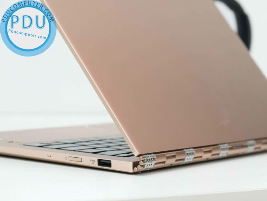 Laptop Lenovo Yoga 920 /i7 -8550U/ 16GB Ram/ 256GB SSD/ Card on/ FHD cảm ứng