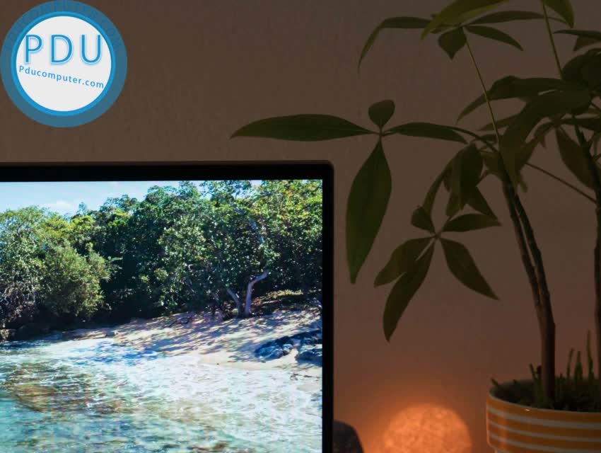 Laptop Lenovo Yoga 920 /i7 -8550U/ 16GB Ram/ 256GB SSD/ Card on/ FHD cảm ứng