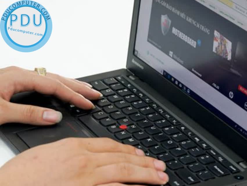 Lenovo Thinkpad X240 i3 4030U | RAM 4G | HDD 500GB | 12.5” HD | Card on