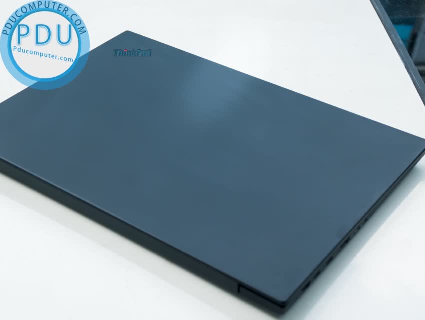 ThinkPad P1 (gen2) i7 9850H / RAM 16GB / SSD 512GB / Quadro T1000 15.6 Full HD