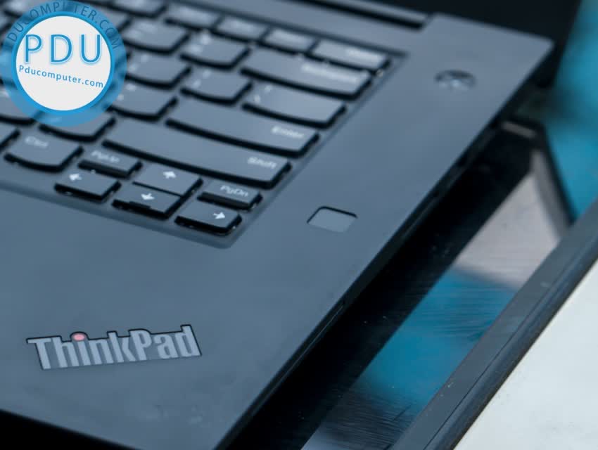 ThinkPad P1 (gen2) i7 9850H / RAM 16GB / SSD 512GB / Quadro T1000 15.6 Full HD