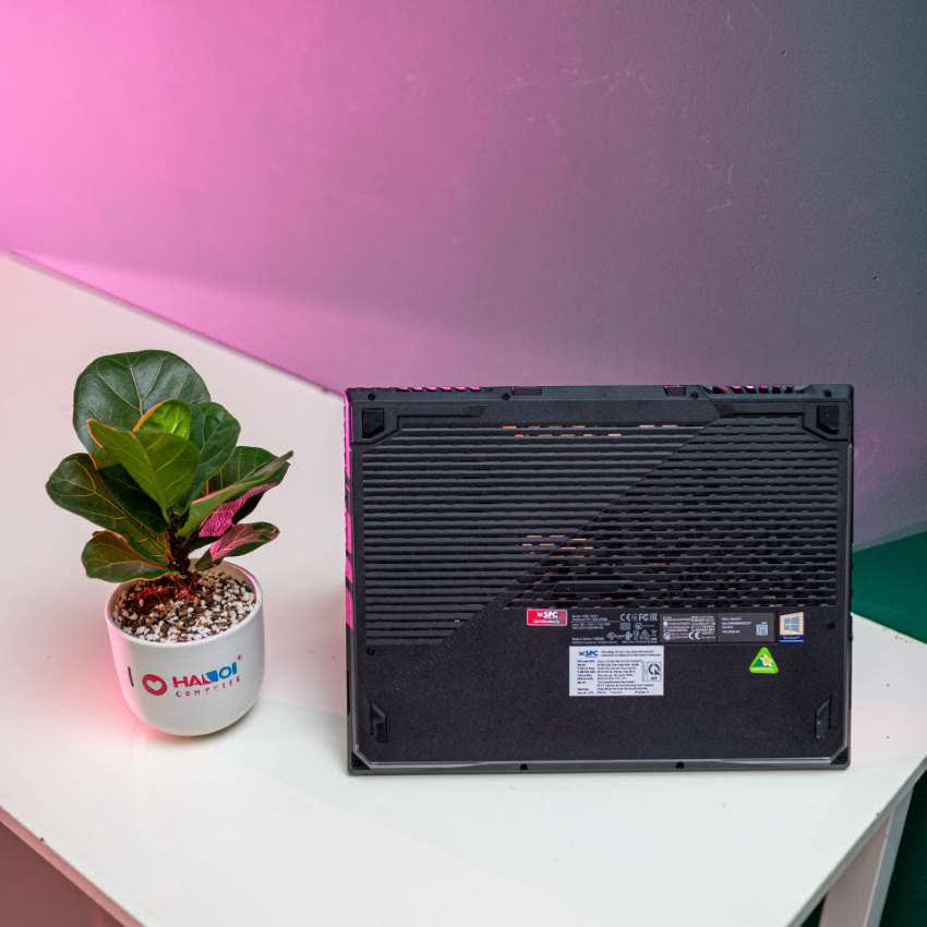 Laptop Asus Gaming ROG Strix G512-IAL013T (i5 10300H/8GB RAM/512GB SSD/15.6 FHD 144hz/GTX 1650Ti 4GB/Win10/Đen)