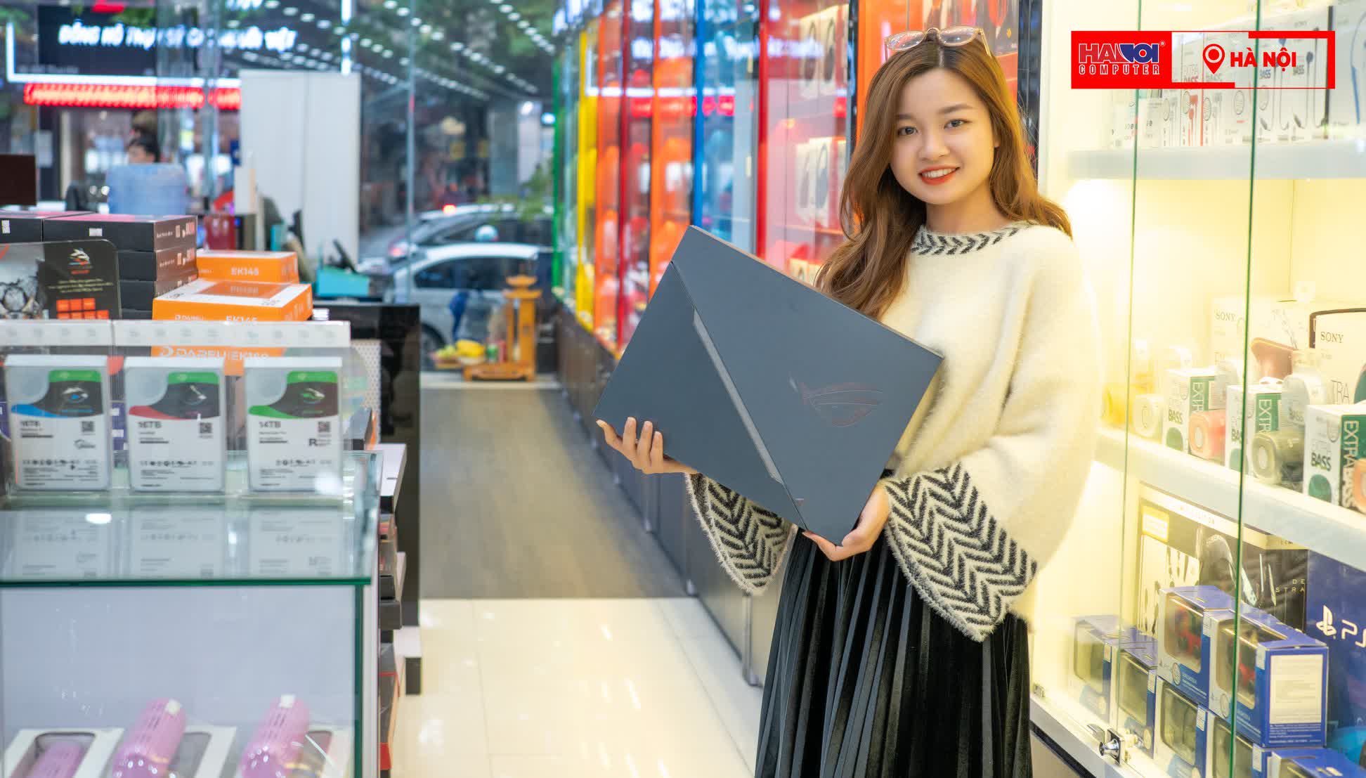 Laptop Asus Gaming ROG Zephyrus Duo GX550LWS-HF102T (i7 10875H/16GB RAM/1TB SSD/15.6 FHD 300hz/RTX 2070 S Max-Q 8GB/Win10/Balo/Xám)