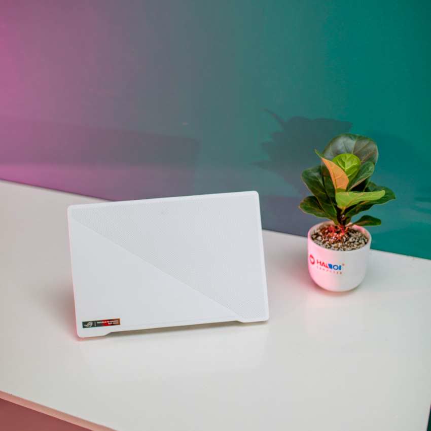 Laptop Asus Gaming ROG Zephyrus GA401IV-HA108T (R9 4900HS/16GB RAM/1TB SSD/14 WQHD/RTX 2060 6GB/Win10/Túi/Trắng)