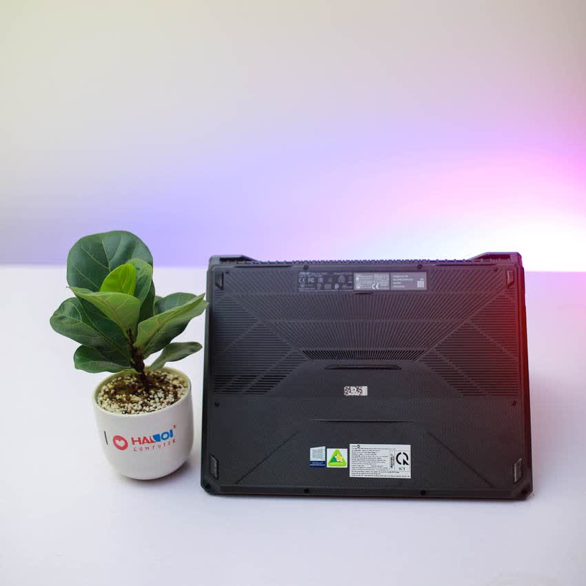 Laptop Asus Gaming TUF FX505DT-HN478T Ryzen7 3750H/8Gb/SSD 512/15.6 144hz/GTX 1650 4Gb/Win10/Xám