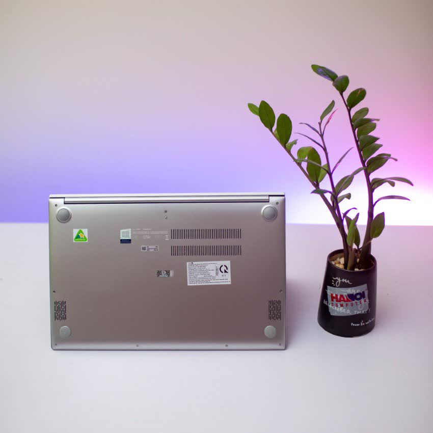 Laptop Asus VivoBook M533IA-BQ132T (R5 4500U/8GB RAM/512GB SSD/15.6 FHD/Win10/Trắng)