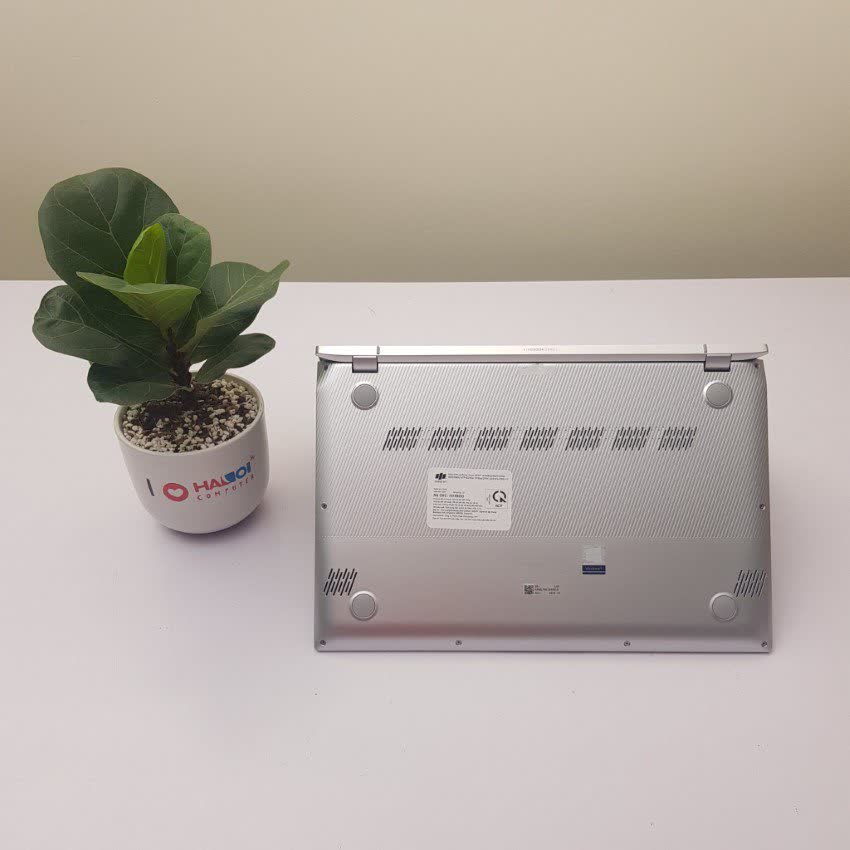 Laptop Asus VivoBook S431FL-EB511T (i5 8265U/8GB RAM/512GB SSD/14 inch FHD/MX250 2GB/Win 10/Bạc)