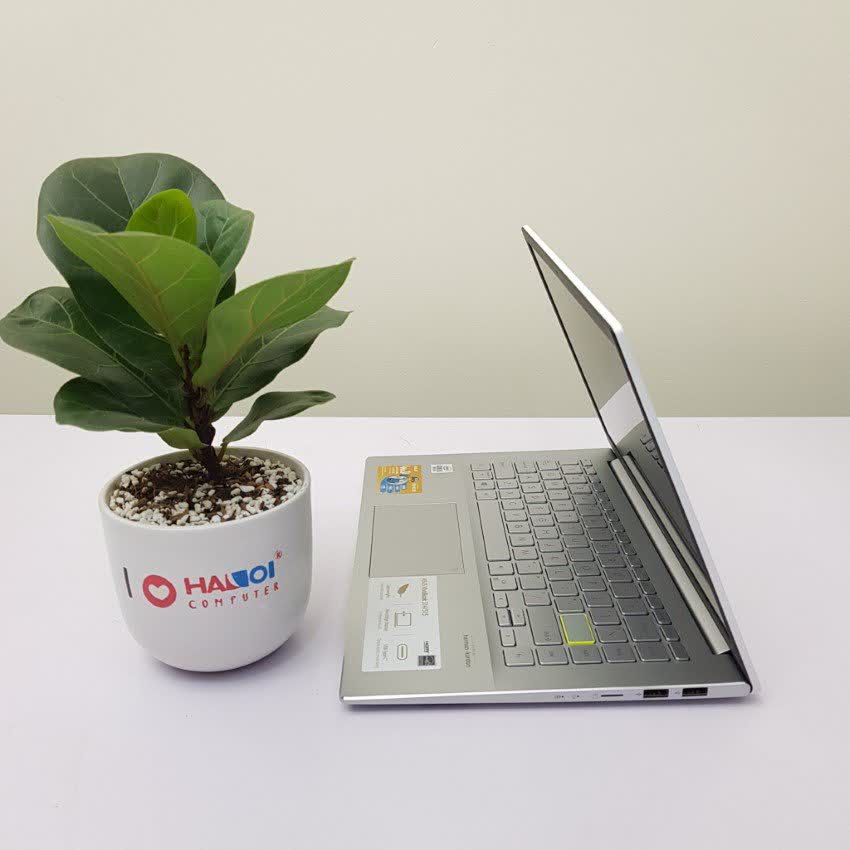 Laptop Asus VivoBook S433EA-EB100T (i5 1135G7/8GB RAM/512GB SSD/14 FHD/Win10/Numpad/Trắng)