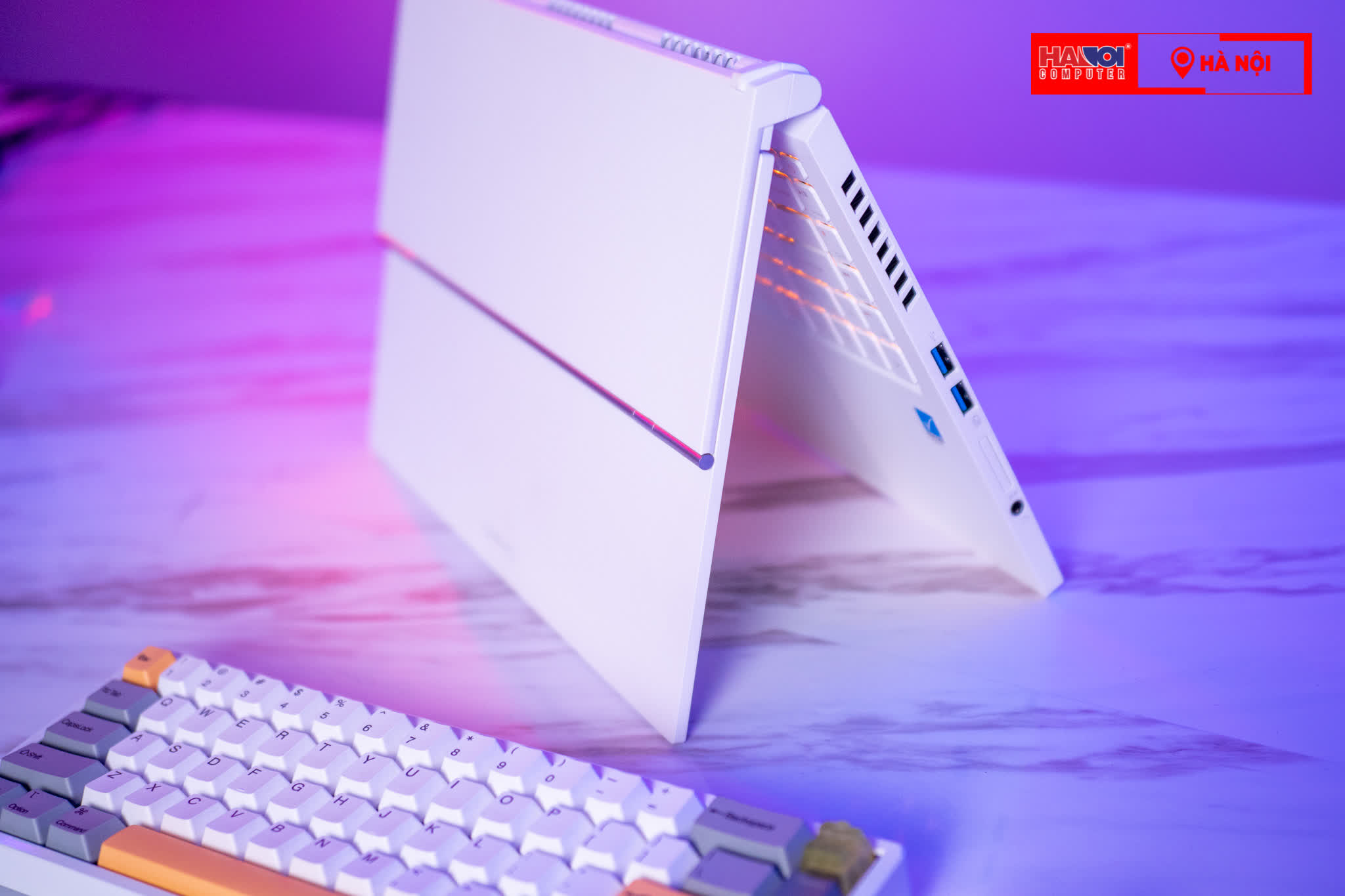 Laptop Đồ họa ConceptD 3 Ezel Pro CC314-72P-75EG (NX.C5KSV.001 ) (i7 10750H/16GB RAM/1TB SSD/Quadro™ T1000/14 inch FHD Touch/Bút/Win10 Pro/Trắng)