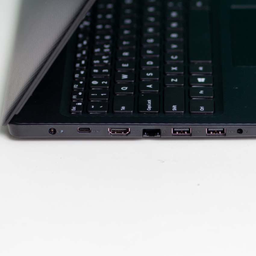 Laptop Dell Inspiron 3593C (P75F013N93C) (i3 1005G1/4GB RAM/256GB SSD/15.6 inch FHD/Win 10/Đen)