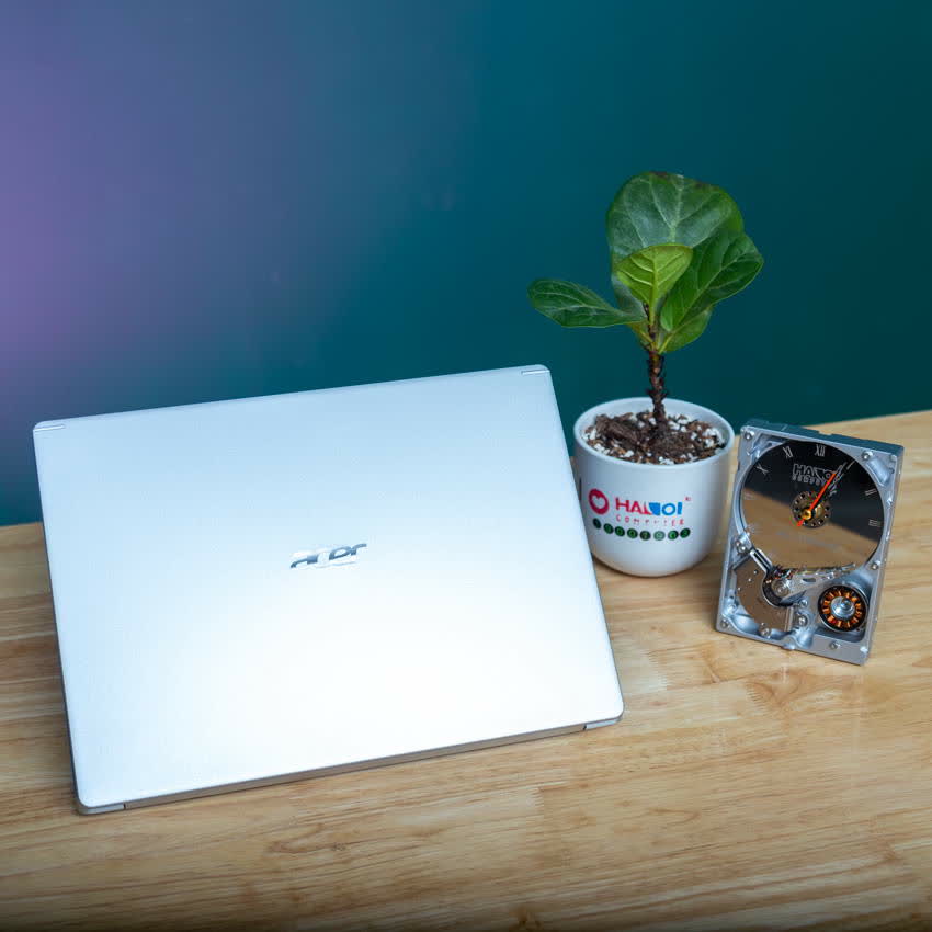 Laptop Acer Aspire 5 A514-53-346U (NX.HUSSV.005) (i3 1005G1/4GB RAM/512GB SSD/14.0 inch FHD/Win 10/Bạc)