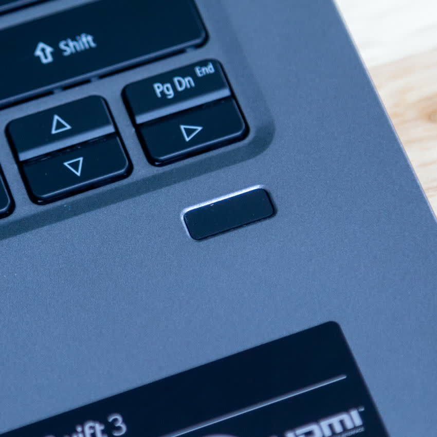 Laptop Acer Swift SF314-57G-53T1(NX.HJESV.001) (i5 1035G1/8GB RAM/512GB SSD/MX250 2GB/14 inch FHD/Win 10/1.19kg)