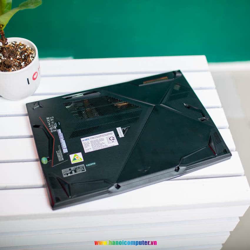 Laptop MSI Gaming GF63 10SCSR (830VN) (i7 10750H/8GB RAM/512GB SSD/GTX1650Ti DDR6/15.6 inch FHD 144Hz/Win10)