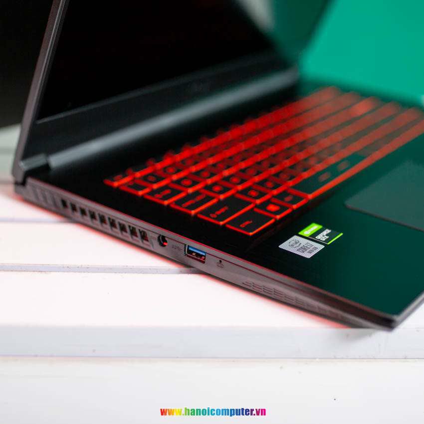Laptop MSI Gaming GF63 10SCSR (830VN) (i7 10750H/8GB RAM/512GB SSD/GTX1650Ti DDR6/15.6 inch FHD 144Hz/Win10)