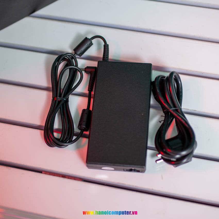 Laptop MSI Gaming GF63 10SCXR-1218VN (i5-10300H/8GB RAM/512GB SSD/GTX1650 Max Q 4GB DDR6/15.6 inch FHD 144Hz/Win 10/Đen) (2020)