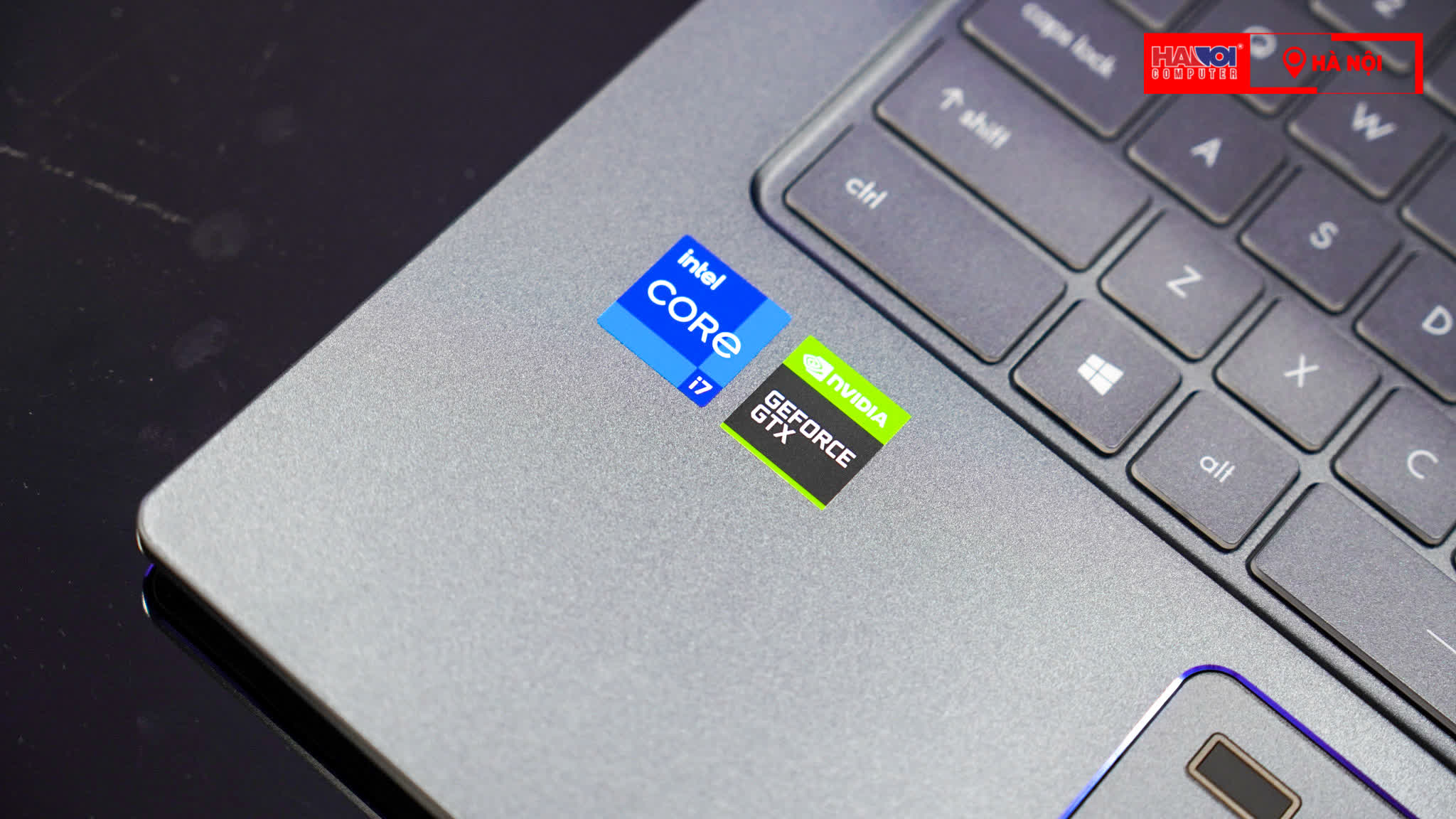 Laptop MSI Prestige 15 A11SCX (209VN) (i7 1185G7/16GB/512GB SSD/1650 Max Q/15.6FHD/Win10/Xám)