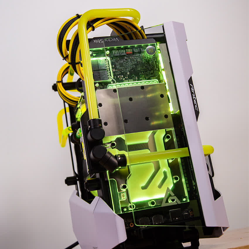 PC ENTHUSIAST GAMING LIMITED 005 (I9 10900K/Z490/64GB RAM/500GB SSD/RTX2080TI/850W/WATERCOOLING EK/RGB)