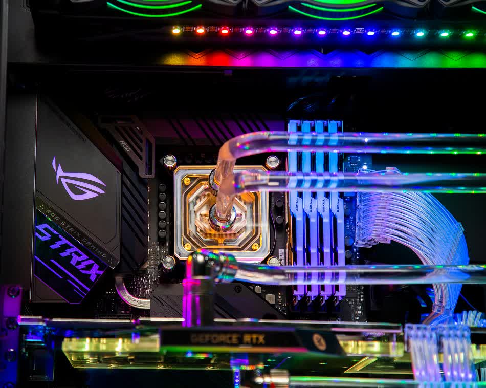 PC ENTHUSIAST GAMING PLATINUM 03 (i9 10900K/Z490/32GB RAM/500GB SSD/RTX 2080 SUPER/850W/WATERCOOLING EK/RGB)