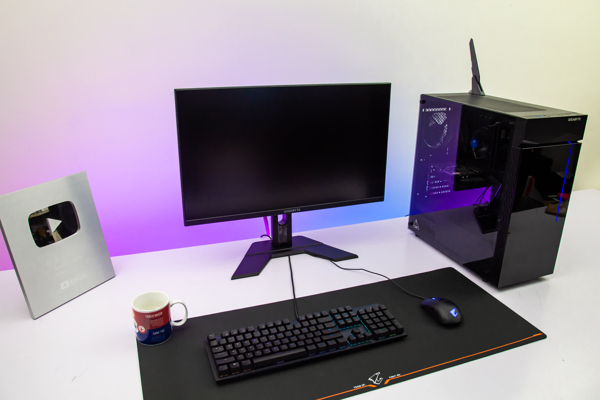 PC GAMING GIGABYTE AORUS 001 (I5 10400/B460/16GB RAM/240GB SSD/RTX 2060/550W/RGB)