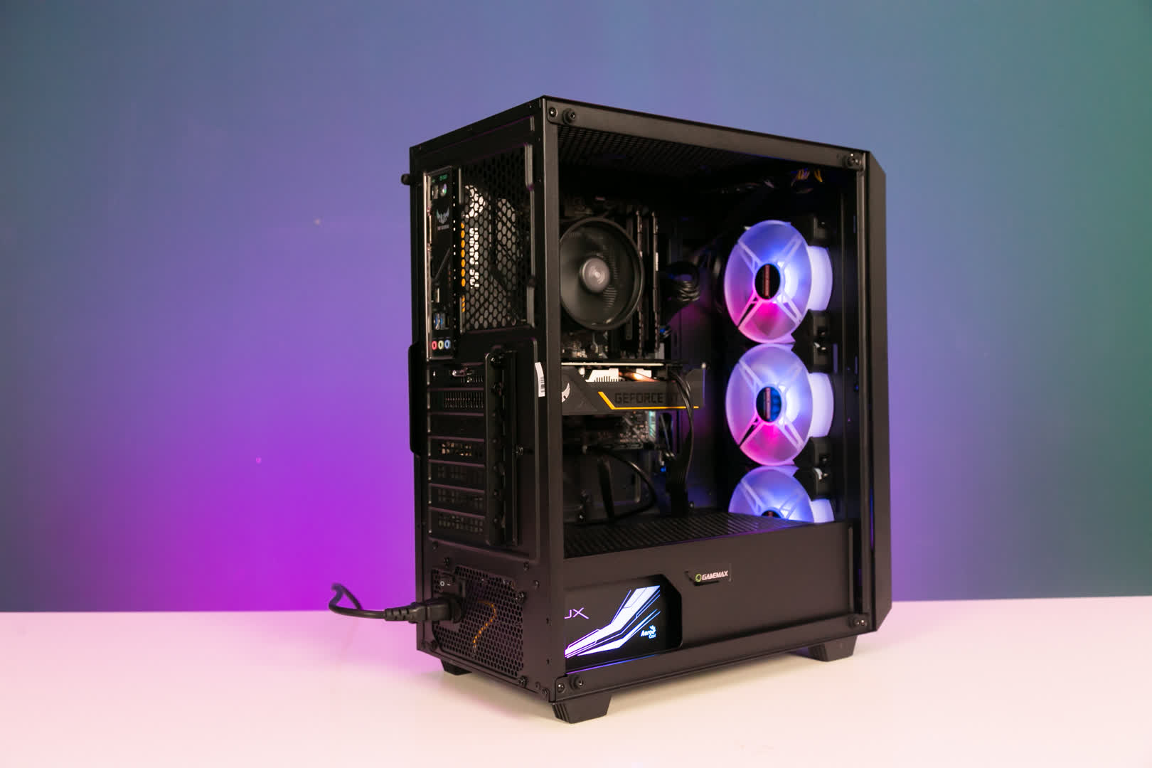 PC GAMING SHARK 021 (R5 3600/B450/16GB RAM/240GB SSD/GTX 1660 SUPER/550W/RGB)