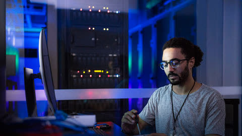 CPU Intel Xeon Gold 6252 (2.1GHz turbo up to 3.7GHz, 24 nhân, 48 luồng, 35.75 MB Cache, 150W) - Socket Intel LGA 3647