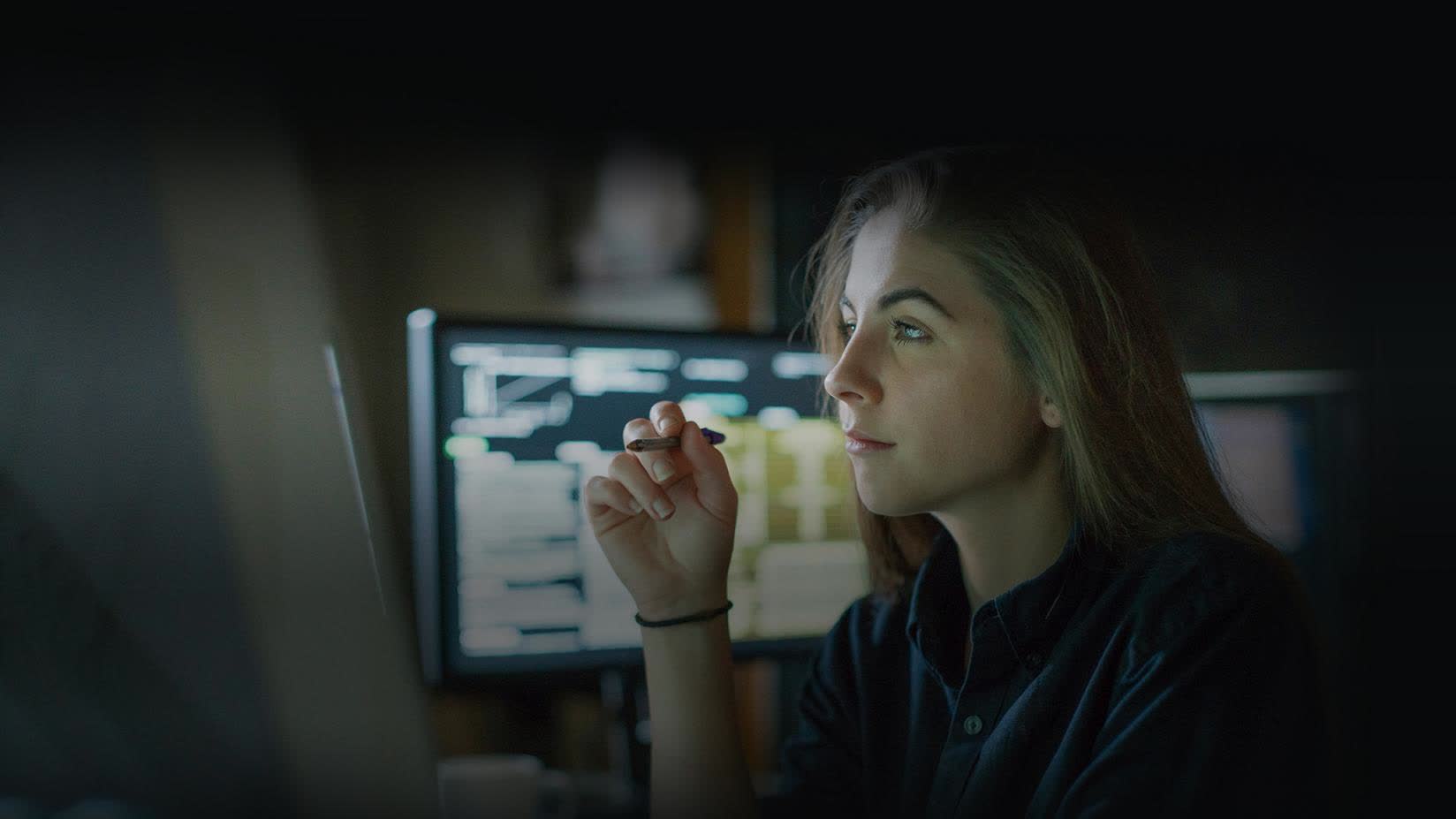 CPU Intel Xeon W-2145 (3.7 GHz / 11MB / 8 Cores, 16 Threads / Socket R4 (LGA2066)) (Tray)