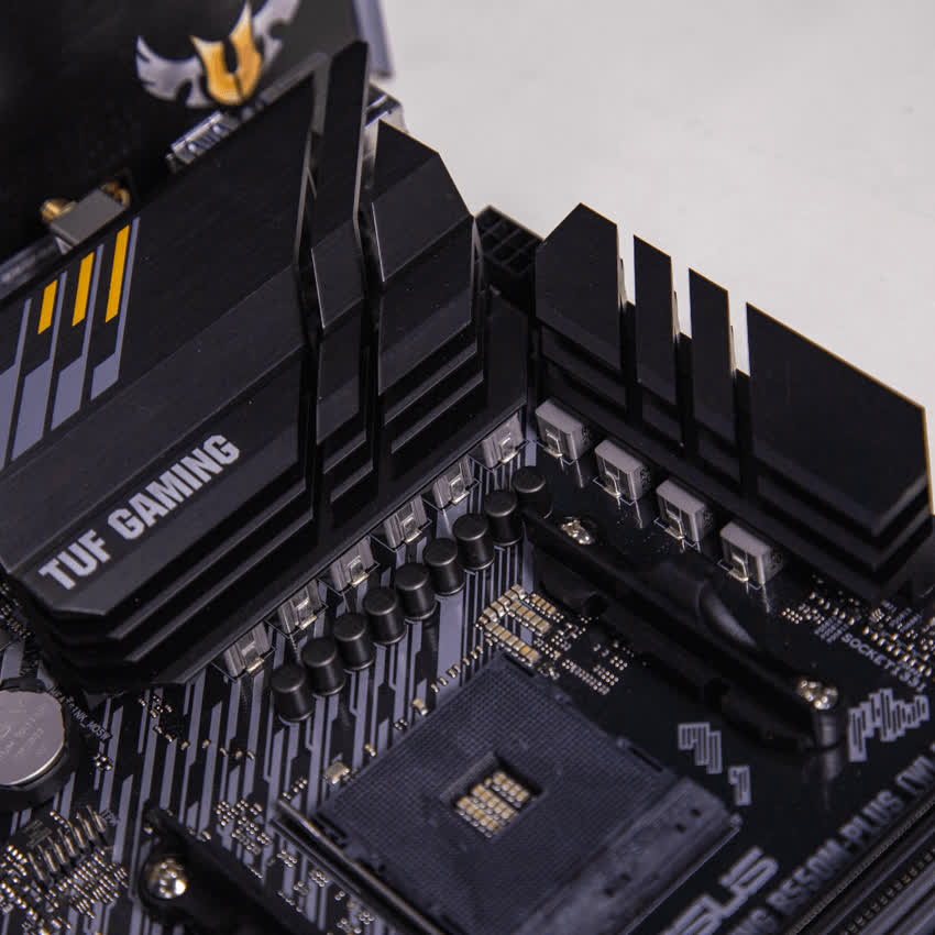 Mainboard ASUS TUF GAMING B550M-PLUS (WI-FI) (AMD B550, Socket AM4, m-ATX, 4 khe RAM DRR4)