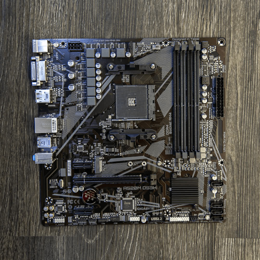 Mainboard Gigabyte A520M-DS3H (AMD A520, Socket 1200, m-ATX, 4 khe RAM DDR4)