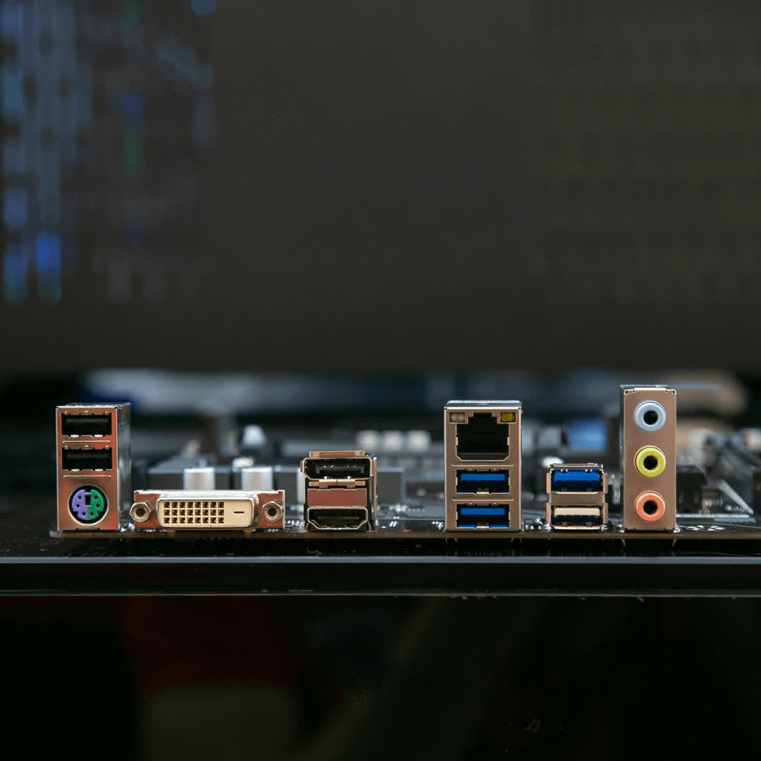 Mainboard Gigabyte A520M-DS3H (AMD A520, Socket 1200, m-ATX, 4 khe RAM DDR4)