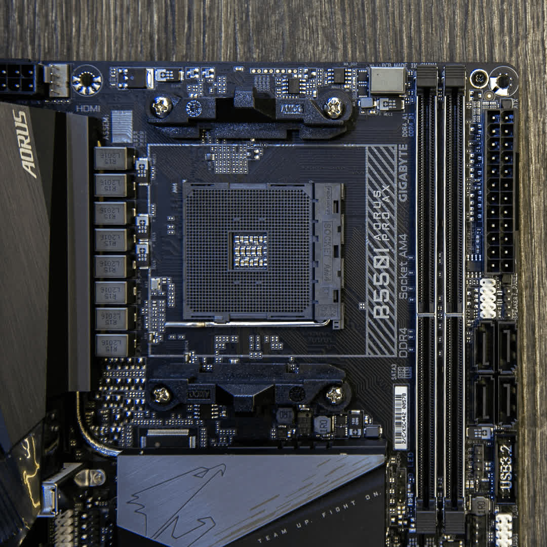 Mainboard Gigabyte B550I AORUS PRO AX (AMD B550, Socket AM4, Mini-ITX, 2 khe RAM DRR4)