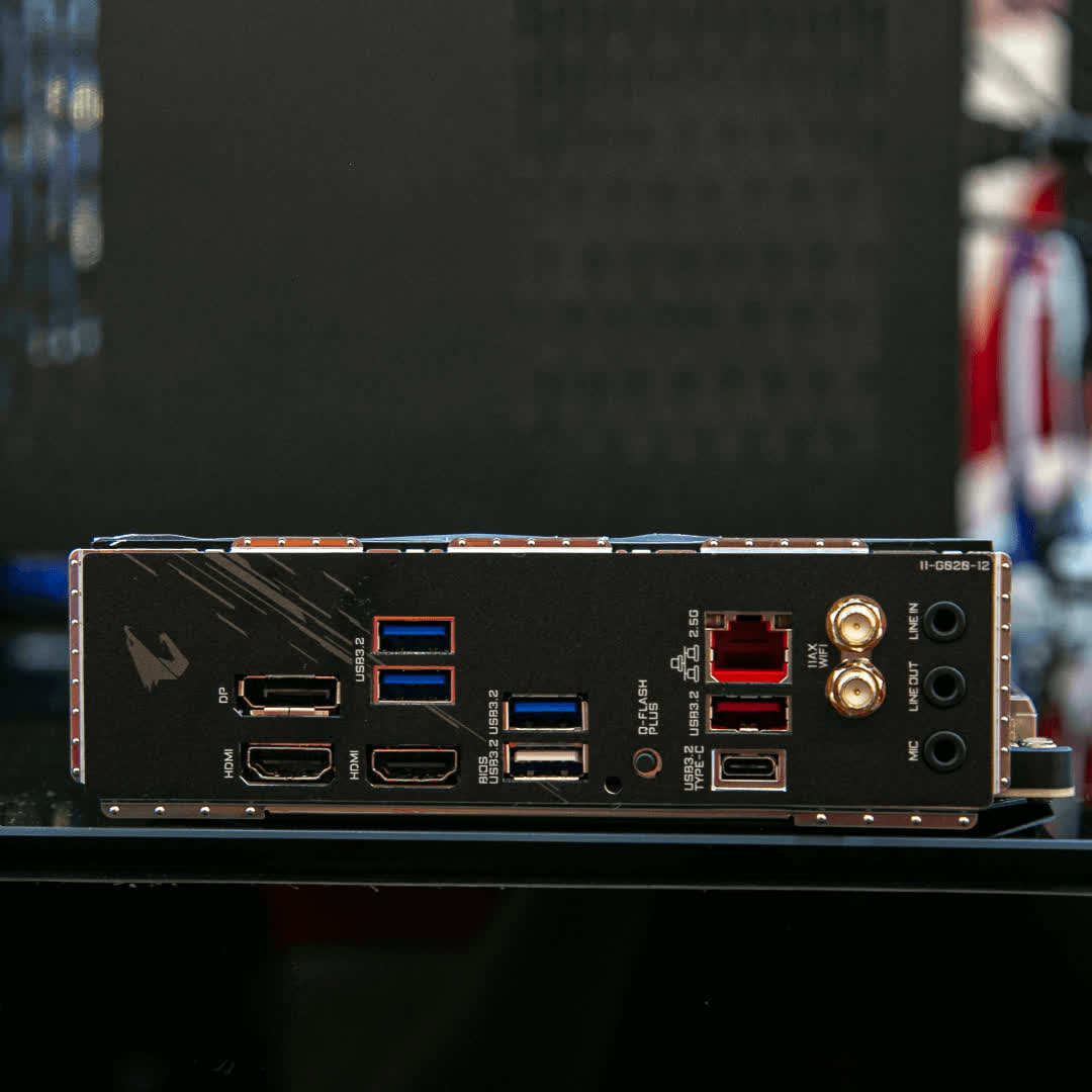 Mainboard Gigabyte B550I AORUS PRO AX (AMD B550, Socket AM4, Mini-ITX, 2 khe RAM DRR4)