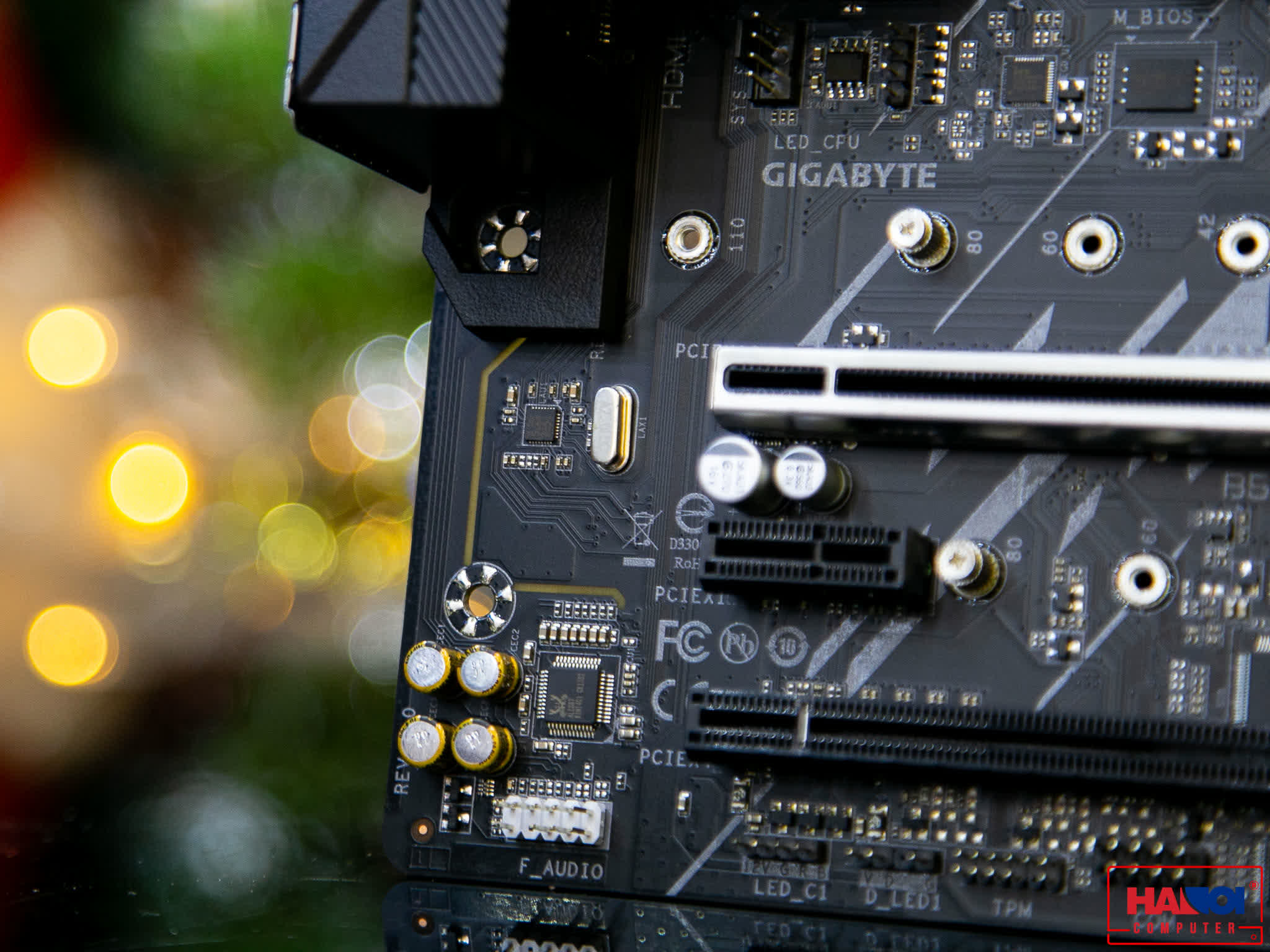 Mainboard Gigabyte B550M AORUS ELITE (AMD B550, Socket AM4, m-ATX, 4 khe RAM DDR4)