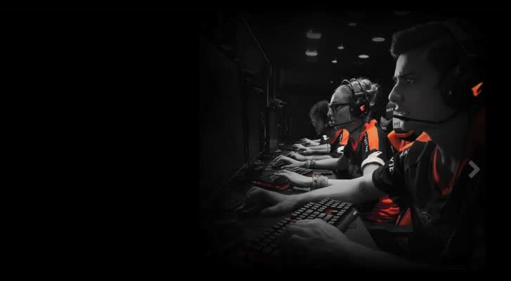 Mainboard GIGABYTE X570 AORUS ULTRA (AMD X570, Socket AM4, ATX, 4 khe RAM DDR4) (HÀNG THANH LÝ - MỚI 90%)