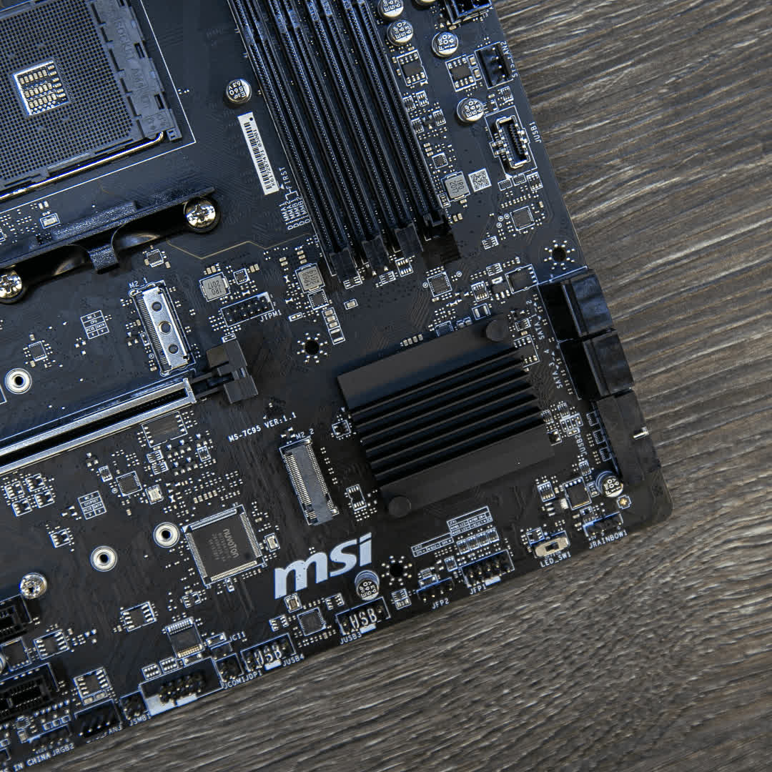 Mainboard MSI B550M PRO-DASH (AMD B550, Socket AM4, m-ATX, 4 khe RAM DRR4)