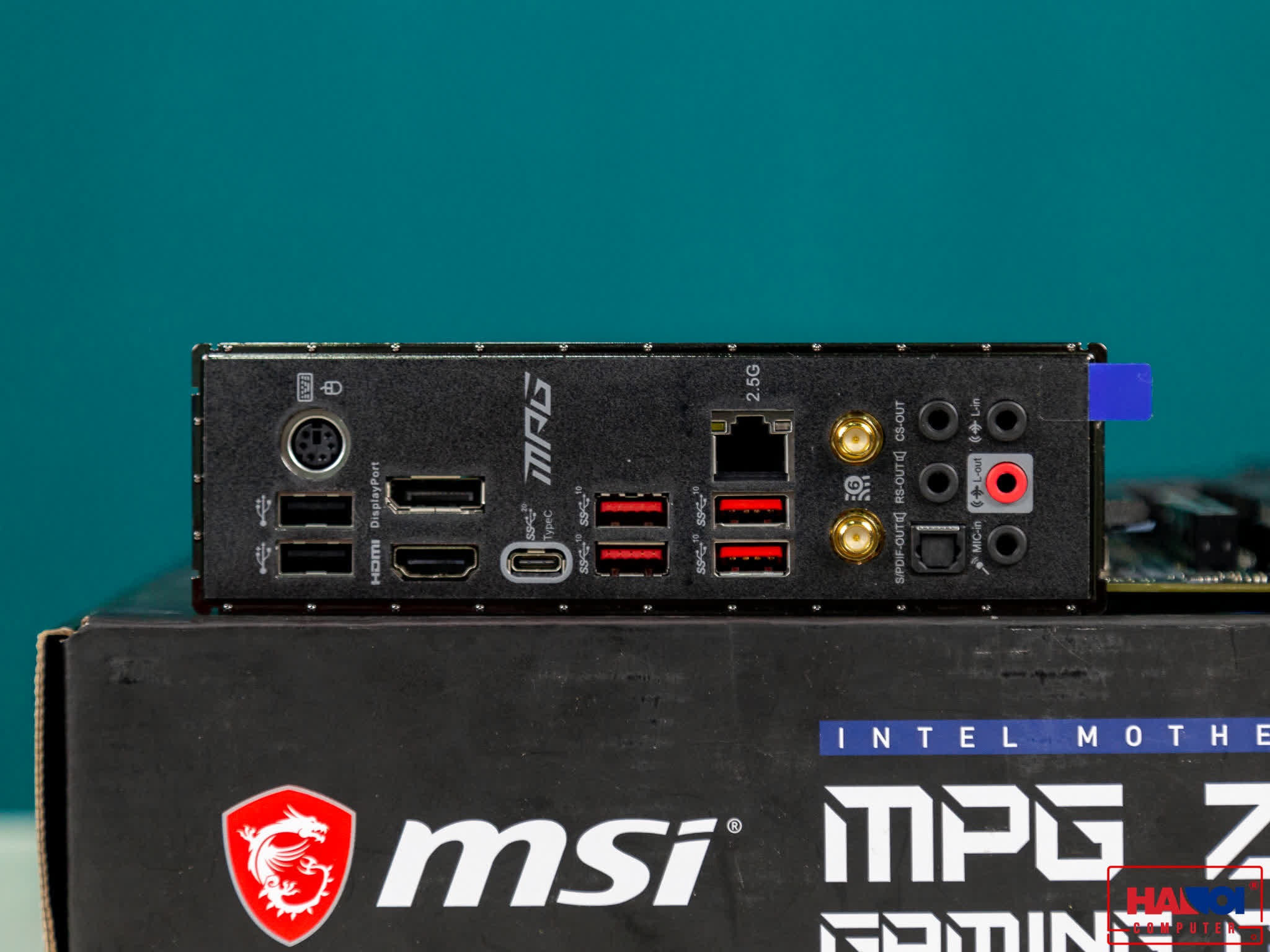 Mainboard MSI MPG Z490 GAMING CARBON WIFI (Intel Z490, Socket 1200, ATX, 4 khe RAM DDR4)