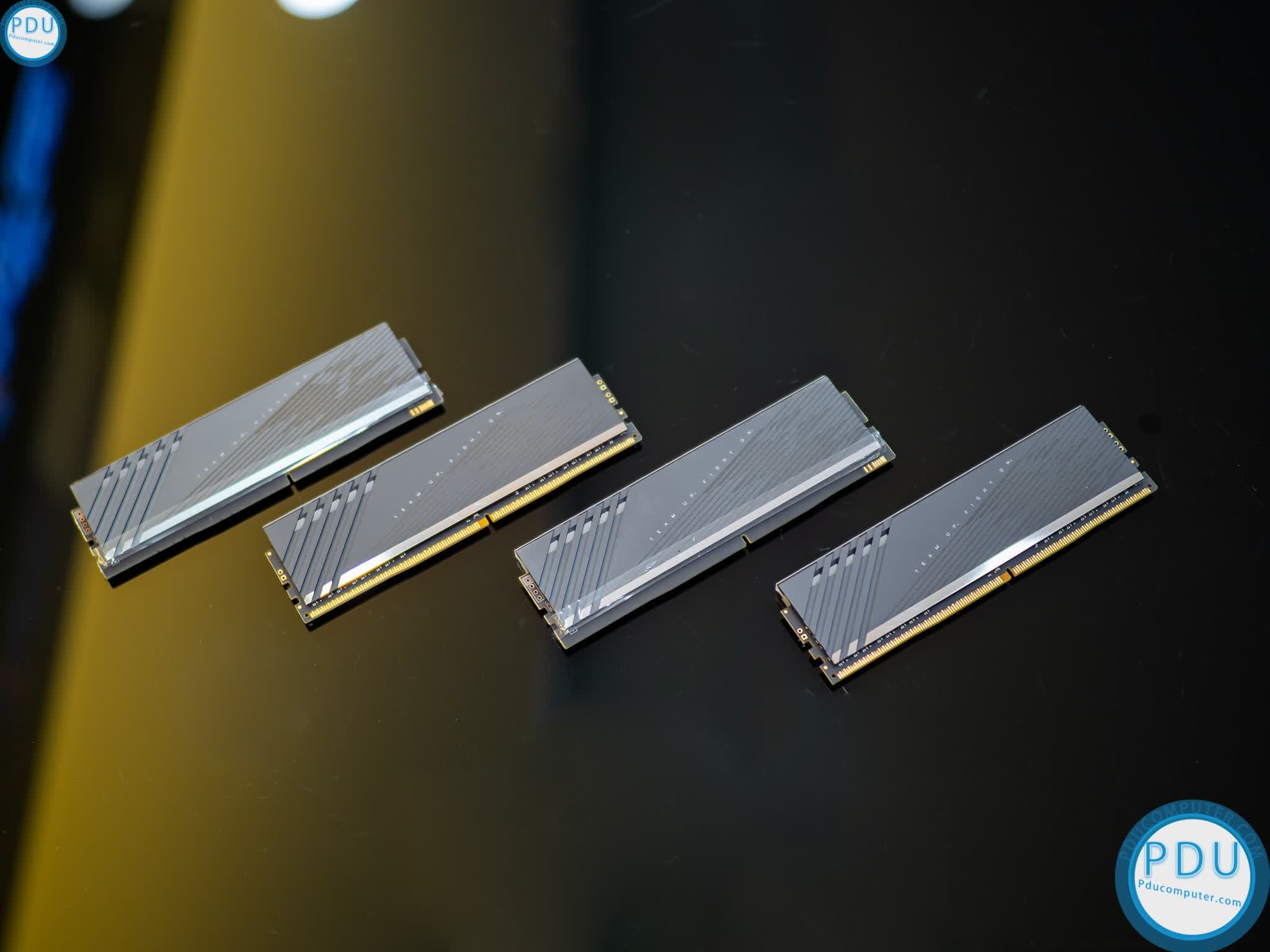 Ram Desktop Gigabyte AORUS RGB 16GB (2x8GB) (With Demo Kit) DDR4 3200Mhz (GP_ARS16G32D)