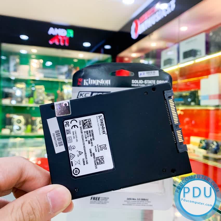 Ổ cứng SSD Kingston KC600 512GB 2.5 inch SATA3 (Đọc 550MB/s - Ghi 520MB/s) - (KC600/512GB)