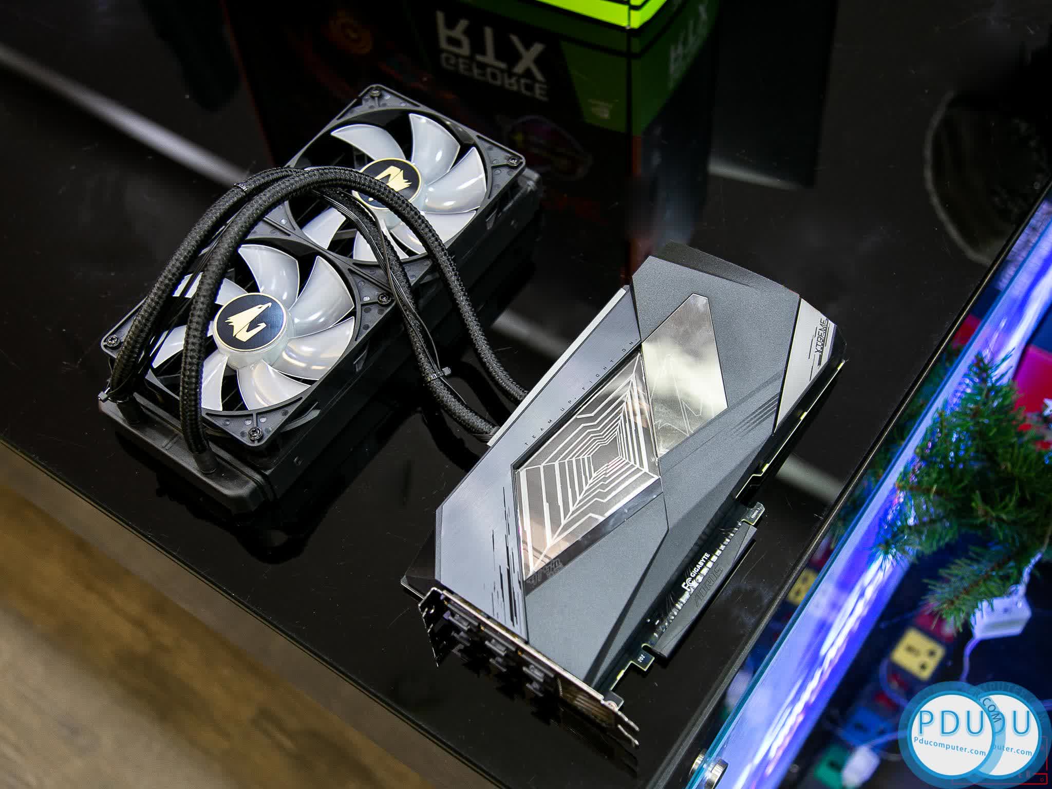 Card màn hình Gigabyte RTX 3080 AORUS XTREME WATERFORCE - 10GD (10GB GDDR6X, 320-bit, HDMI+DP, 2x8-pin)